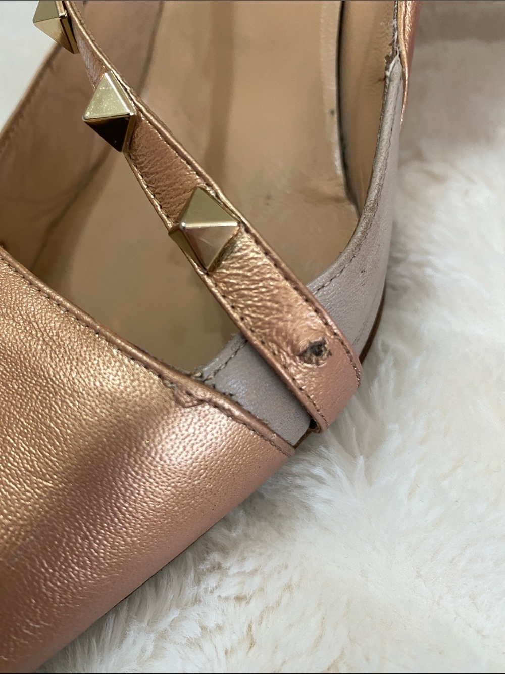 Valentino Metallic Rose Gold Pyramid-Stud Pointed heels - Picture 4 of 13